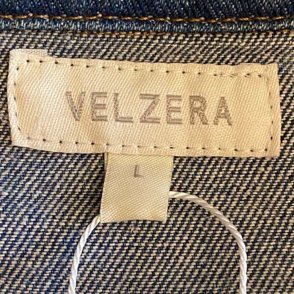 Velzera Embroidered Floral Distressed Denim Jean Jacket Size L - NWT - Picture 14 of 16